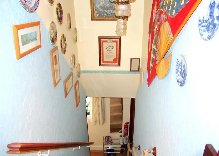 Hazels Roost Bed & Breakfast