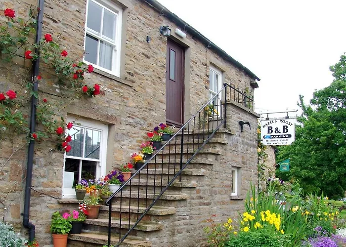 Hazels Roost Bainbridge